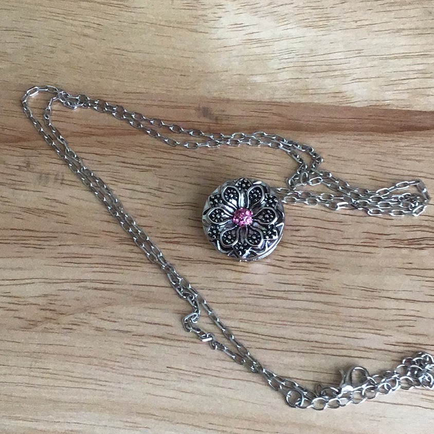 Nwot Gingersnap Single Snap Necklace